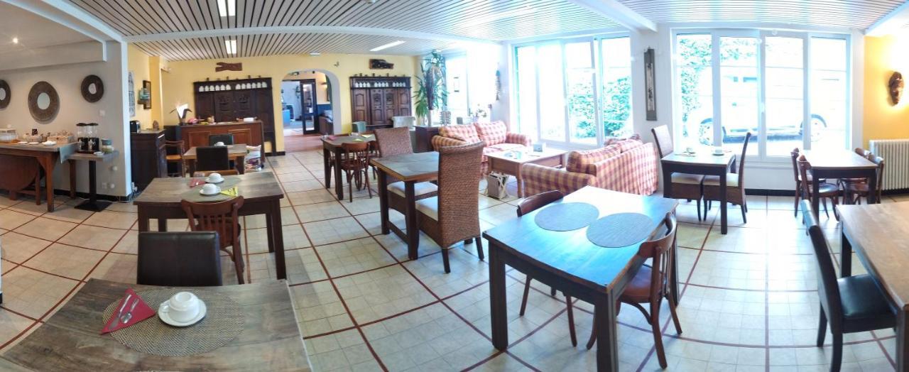 Hotel-Relais De Trefeuntec Plonevez-Porzay Exterior photo